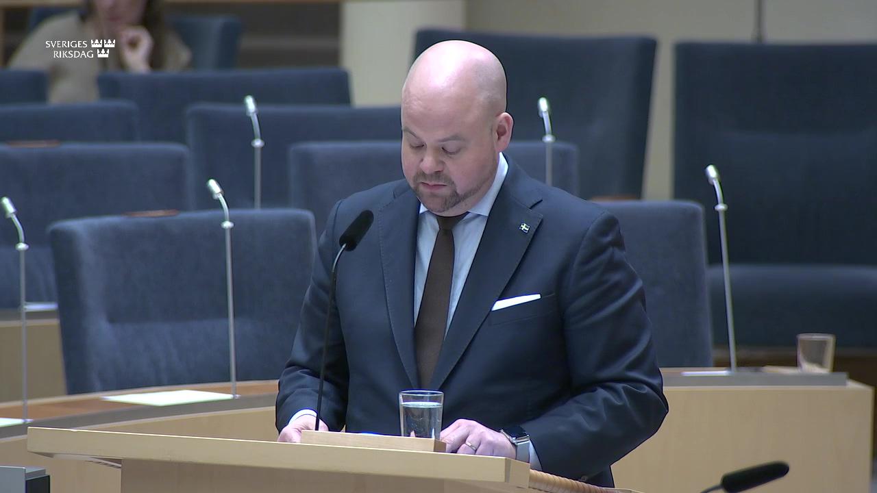 Stillbild från Interpellationsdebatt, Åtgärder för att skydda vargen