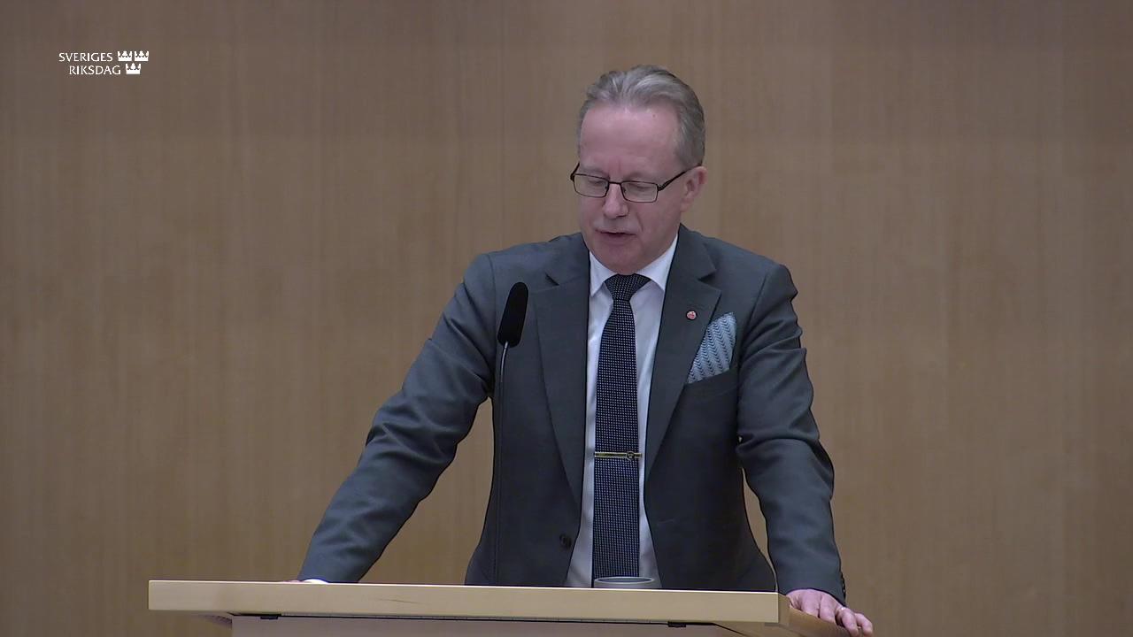 Stillbild från Debatt om förslag, Trossamfund och begravningsfrågor