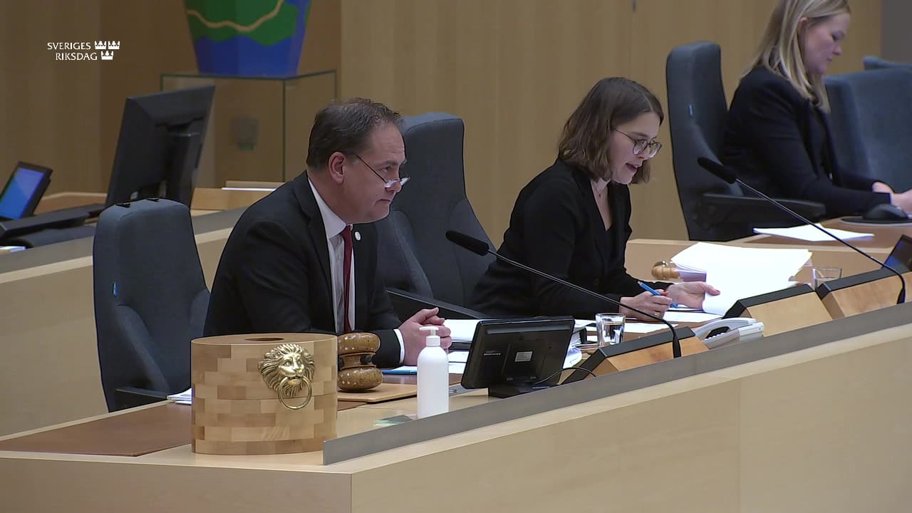 Stillbild från Beslut, Beslut: Arbetsrätt