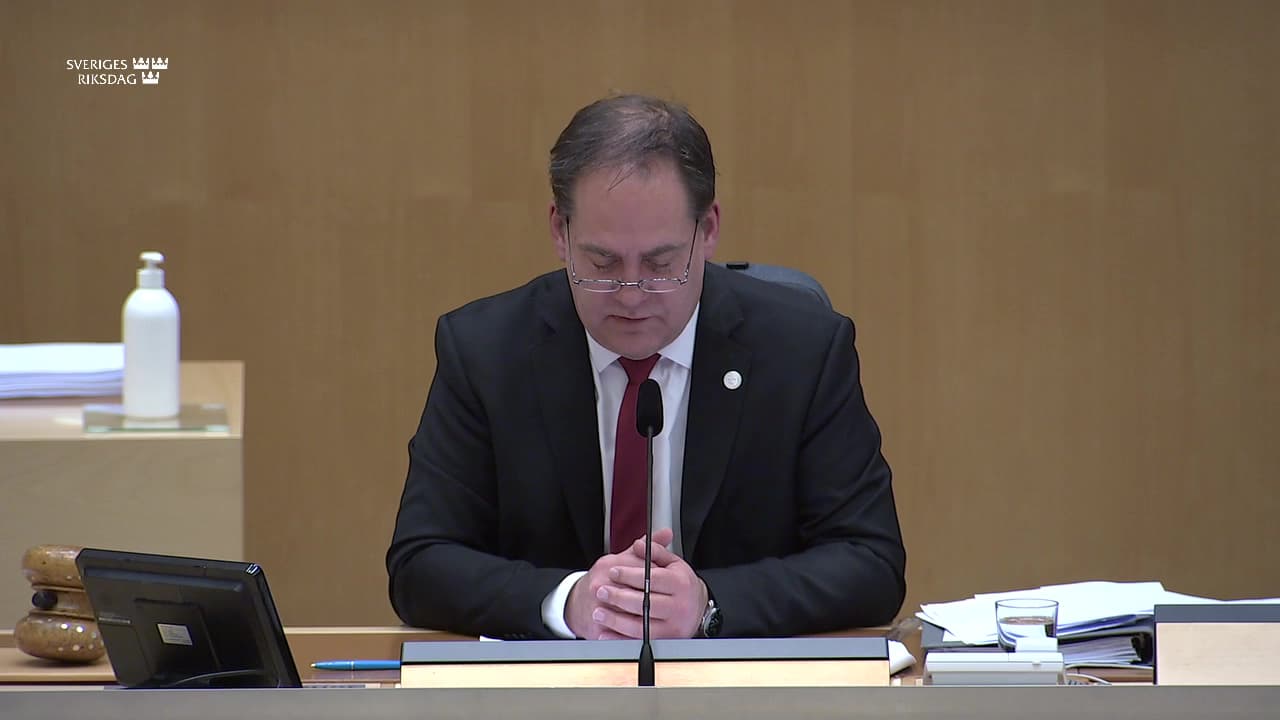 Stillbild från Beslut, Beslut: Extra ändringsbudget för 2023 – Tillfällig skatt på vissa elproducenters överintäkter