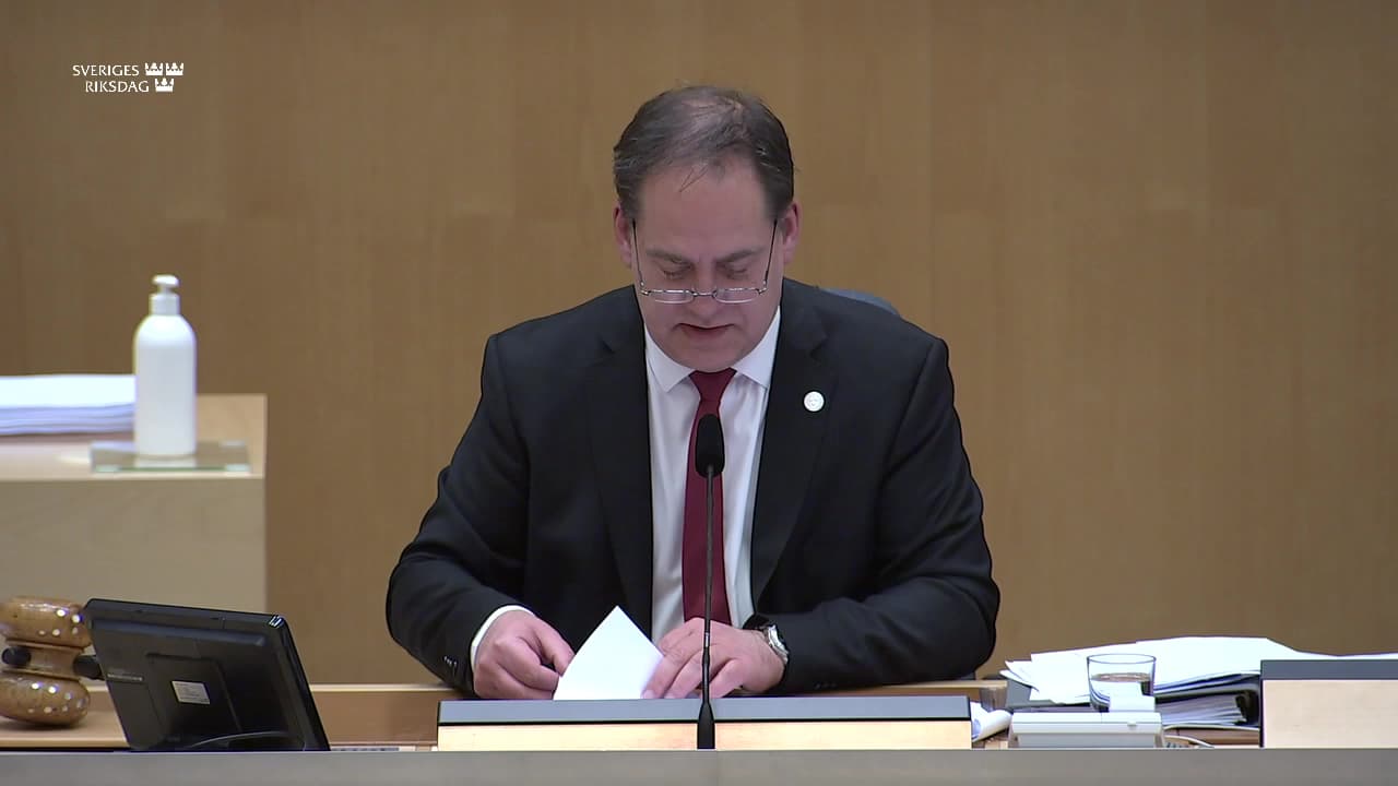 Stillbild från Beslut, Beslut: Integritetsskydd vid signalspaning i försvarsunderrättelseverksamhet
