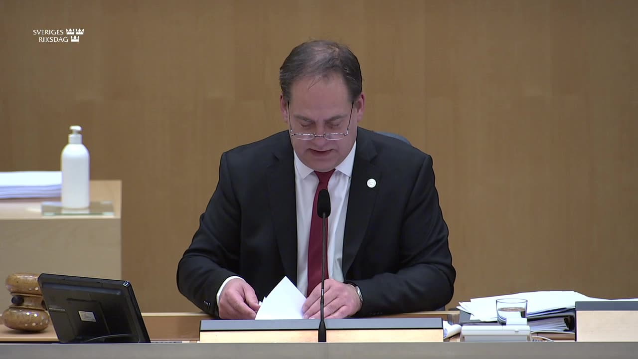 Stillbild från Beslut, Beslut: Stärkt sekretess i domstol för kontaktuppgifter till enskilda – ikraftträdande