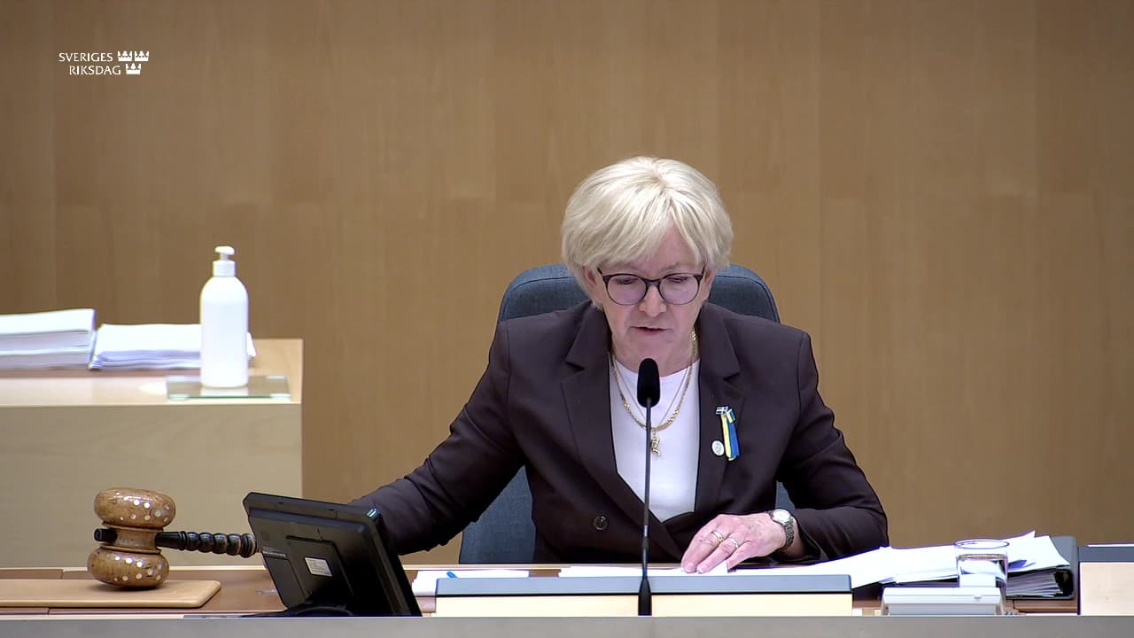 Stillbild från Beslut, Beslut: Riksrevisionens rapport om statliga insatser för att stimulera investeringar i datorhallar