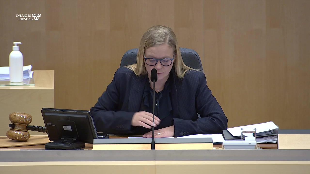 Stillbild från Debatt om förslag, Övervakning och rapportering av uppgifter om verkliga utsläpp från vissa fordon