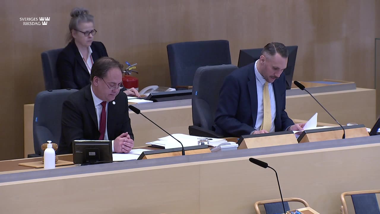 Stillbild från Beslut, Beslut: Djurskydd