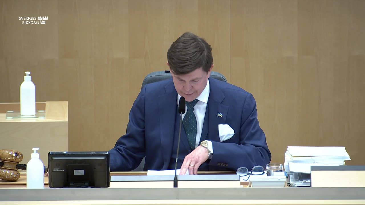 Stillbild från Beslut, Beslut: Kommunala frågor