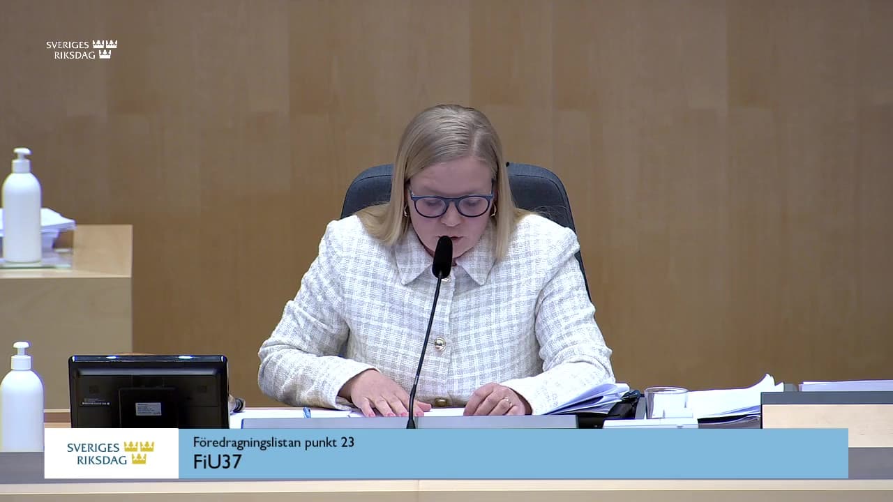 Stillbild från Beslut, Beslut: Ett likviditetsverktyg för fonder