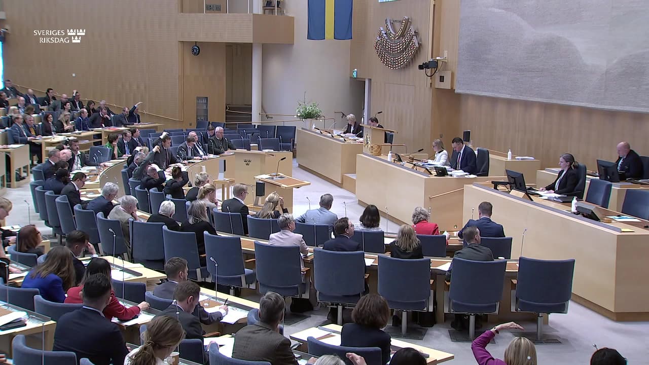 Stillbild från Beslut, Beslut: Idrott- och friluftslivsfrågor