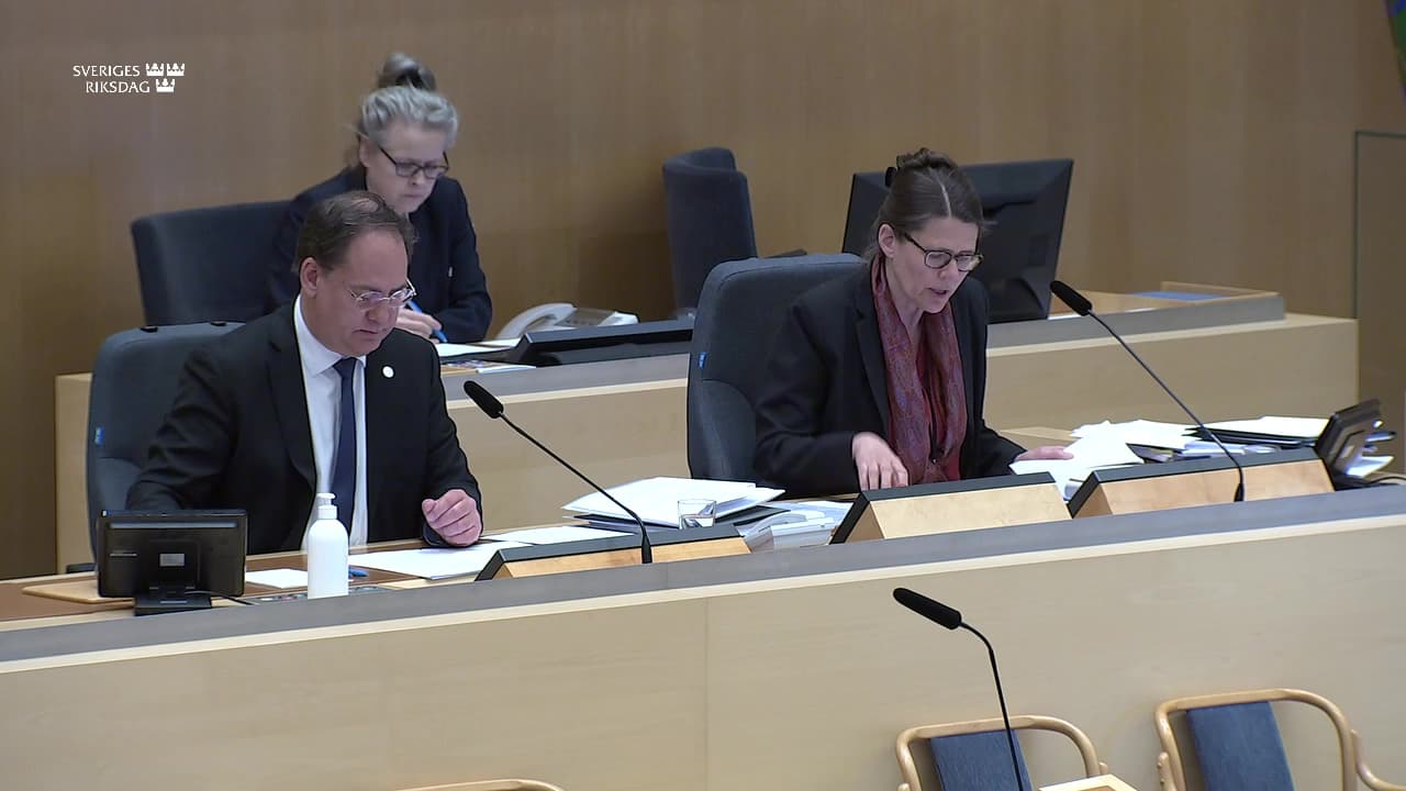Stillbild från Beslut, Beslut: Vuxenutbildning