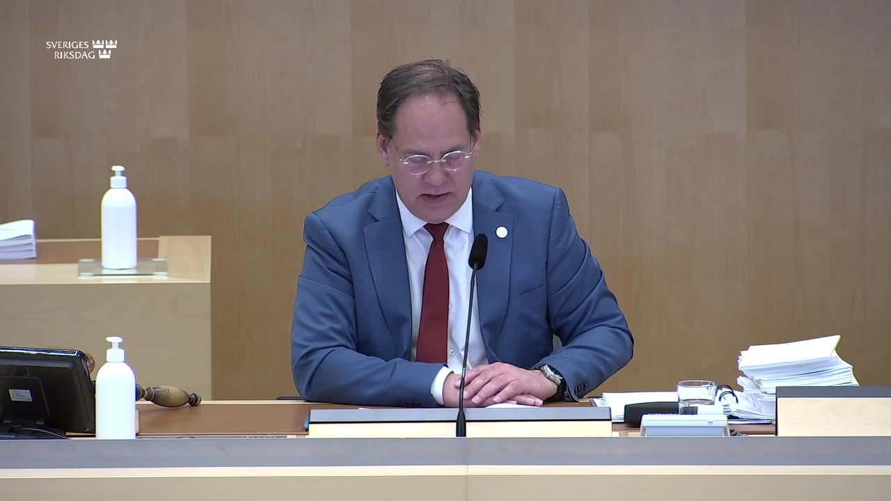 Stillbild från Beslut, Beslut: Arbetskraftsinvandring
