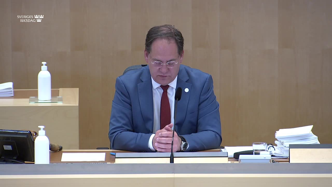Stillbild från Beslut, Beslut: Hushållningen med mark- och vattenområden