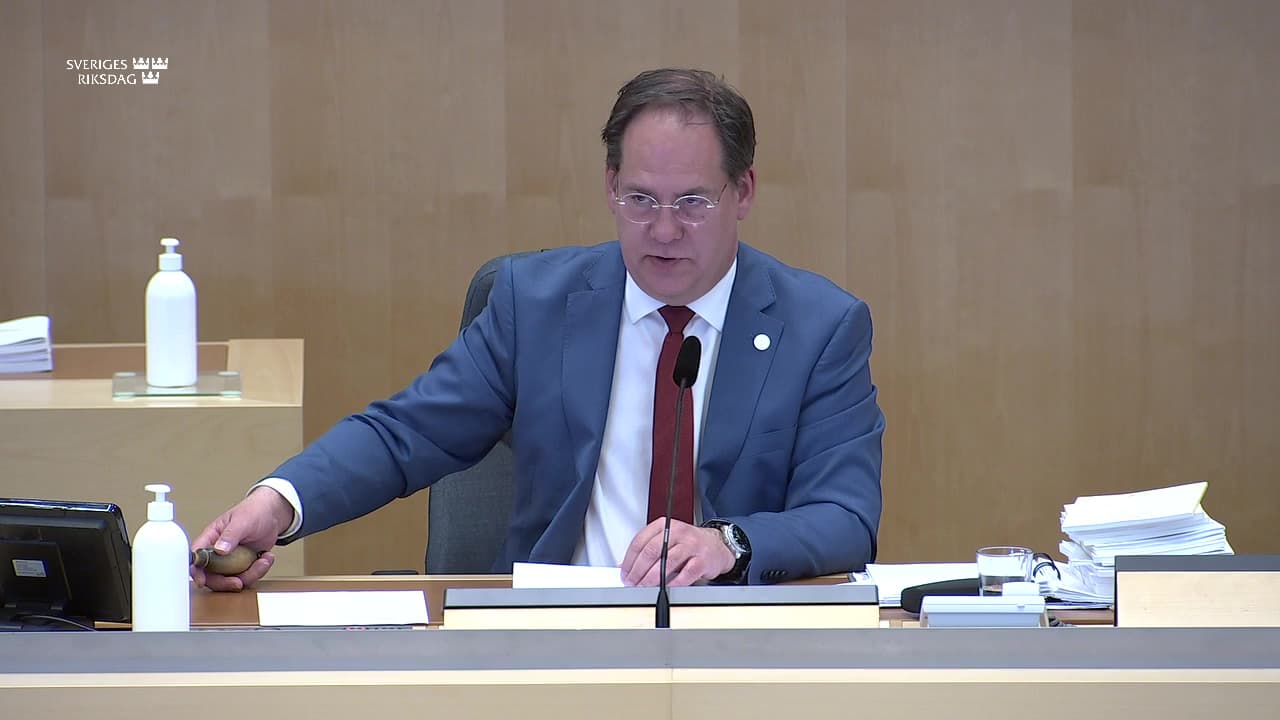 Stillbild från Beslut, Beslut: Naturvård och biologisk mångfald