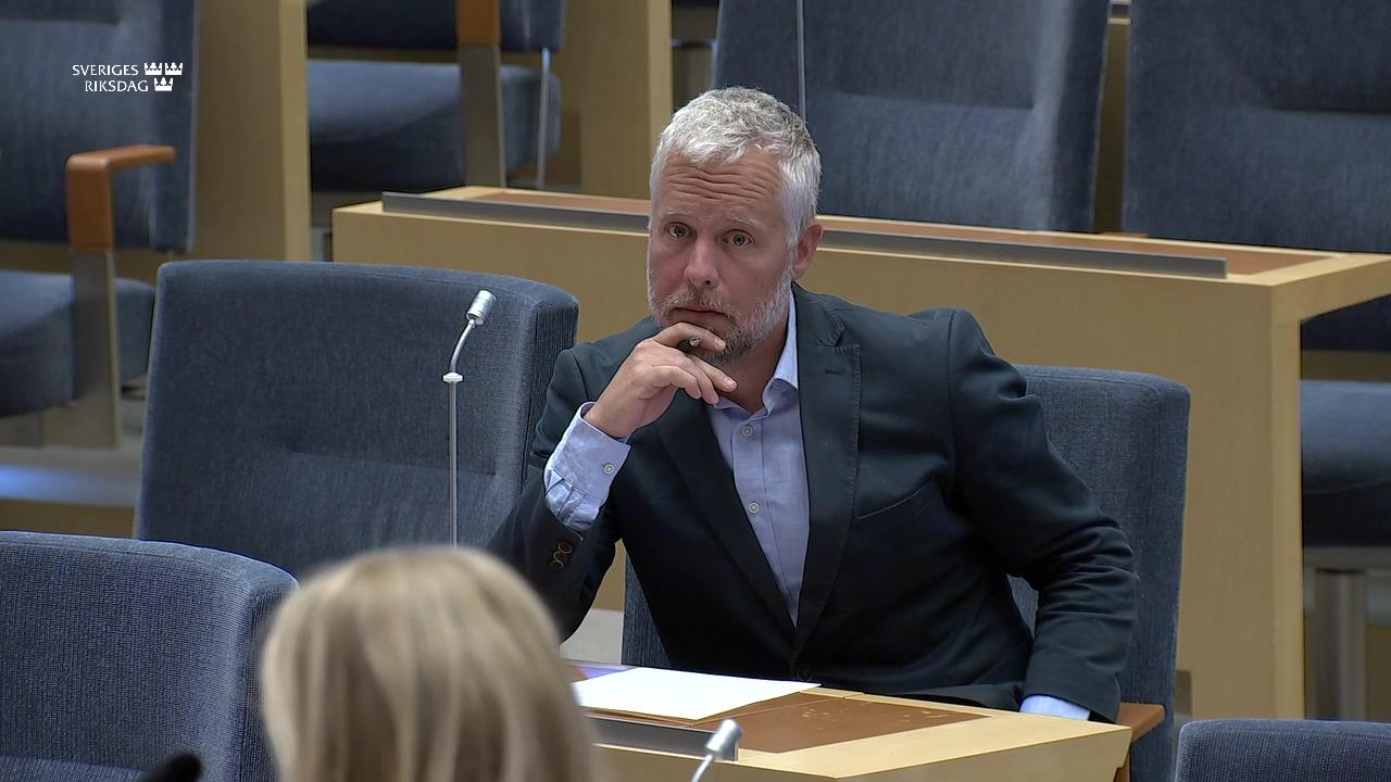 Stillbild från Interpellationsdebatt, Skolor som lämnar oriktiga uppgifter