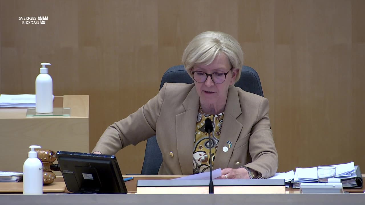 Stillbild från Beslut, Beslut: Säkerhetsprövning av totalförsvarspliktiga m.m.