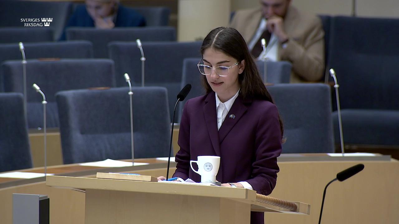 Stillbild från Interpellationsdebatt, Åtgärder för att minska växthusgasutsläppen under mandatperioden