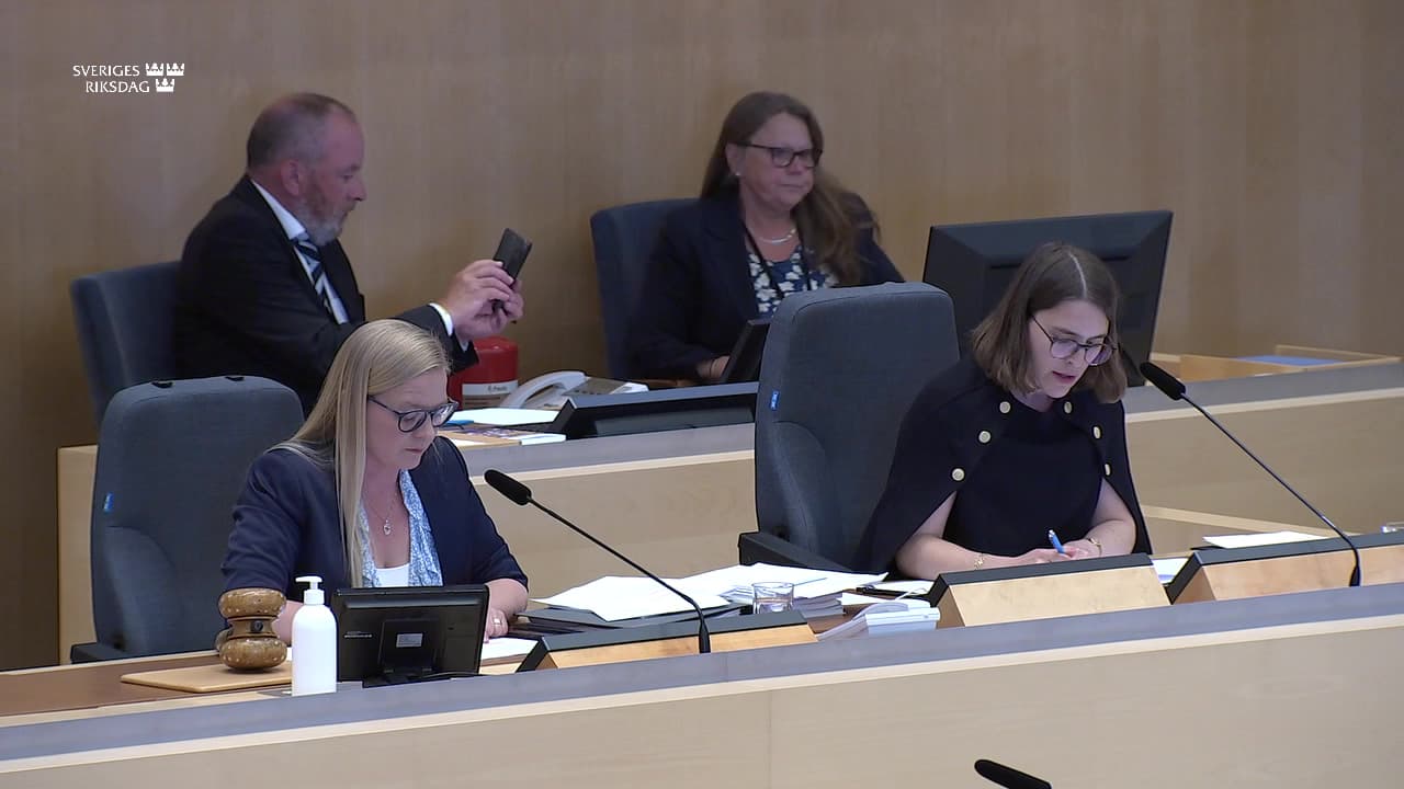 Stillbild från Beslut, Beslut: Riksrevisionens rapport om statens insatser för likvärdig betygssättning