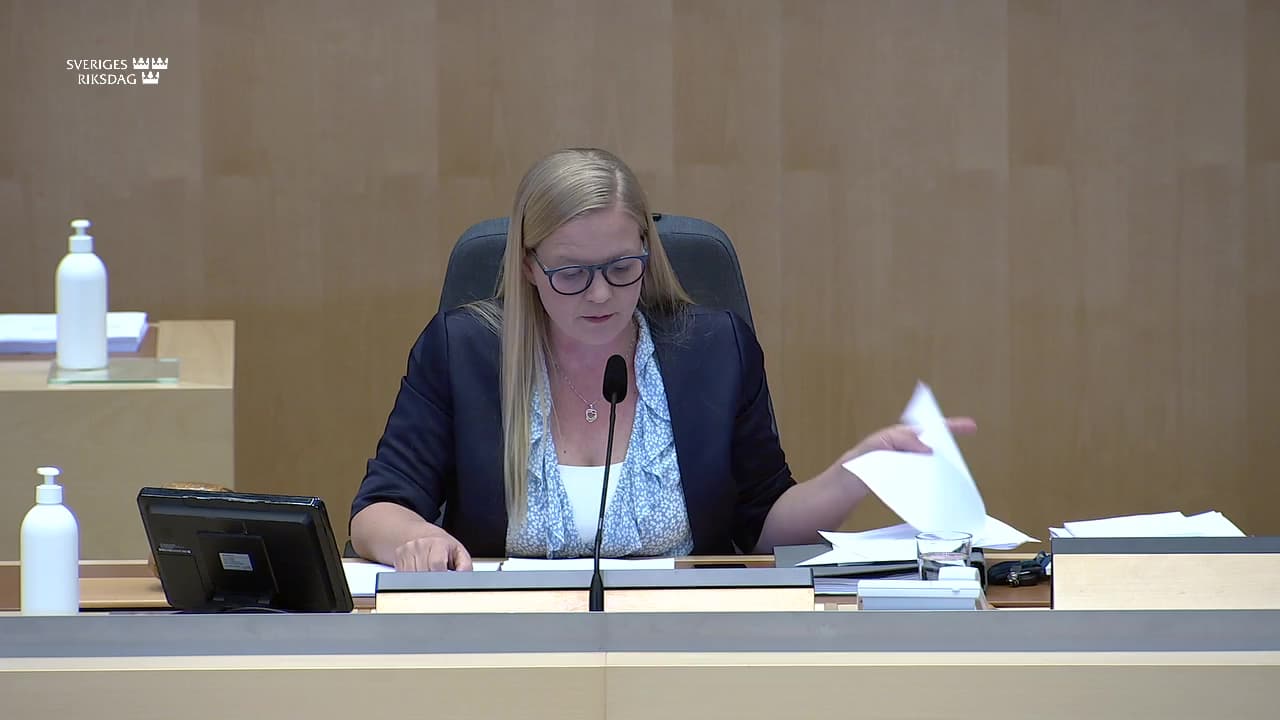 Stillbild från Beslut, Beslut: Riksrevisionens rapport om Skolverkets statistikuppdrag
