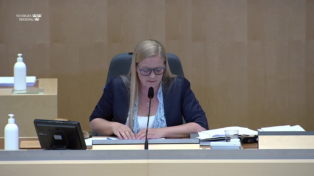 Stillbild från Beslut, Beslut: Riksrevisionens rapport om de statliga servicekontoren i ny regi