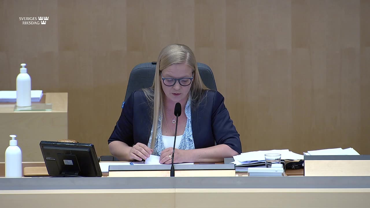 Stillbild från Beslut, Beslut: Riksrevisionens rapport om åtgärder med anledning av trakasserier, hot och våld vid statliga myndigheter