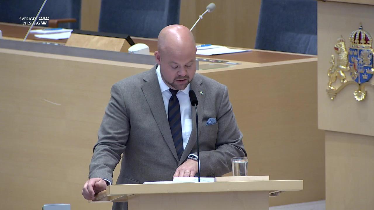 Stillbild från Interpellationsdebatt, Den svenska vargstammen