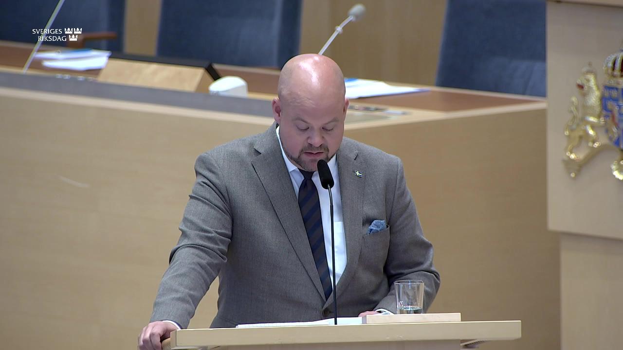 Stillbild från Interpellationsdebatt, Utfasning av så kallade turbokycklingar 