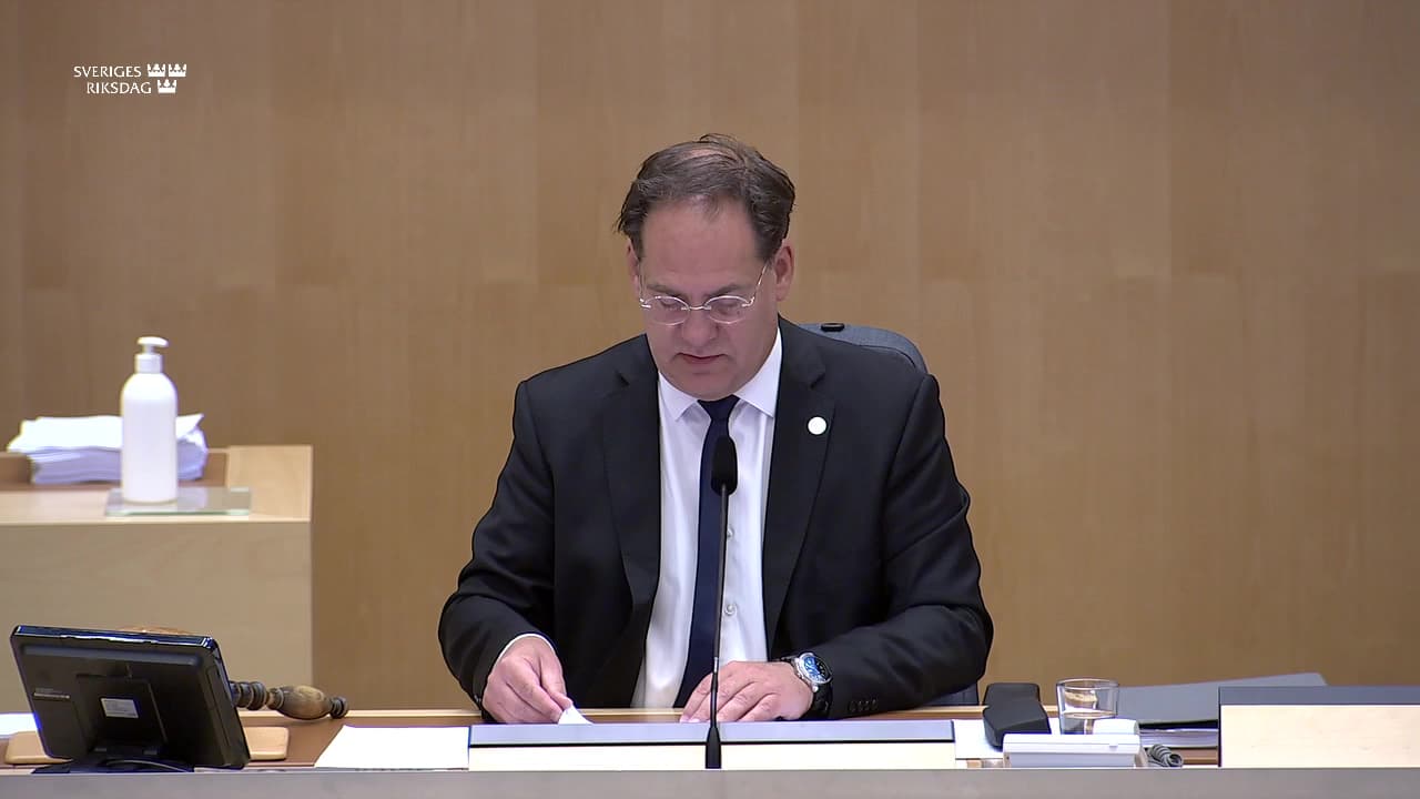 Stillbild från Beslut, Beslut: Ändrade transparensregler inom energibeskattningen