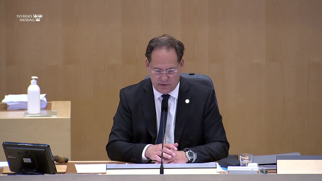 Stillbild från Beslut, Beslut: Socialtjänstens ansvar för våldsutsatta m.m.