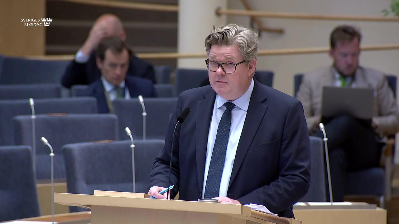 Stillbild från Interpellationsdebatt, Kriminalisering av psykiskt våld