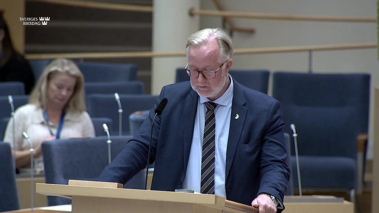 Stillbild från Interpellationsdebatt, Arbetsförmedlingens felaktiga utbetalningar till fristående leverantörer 