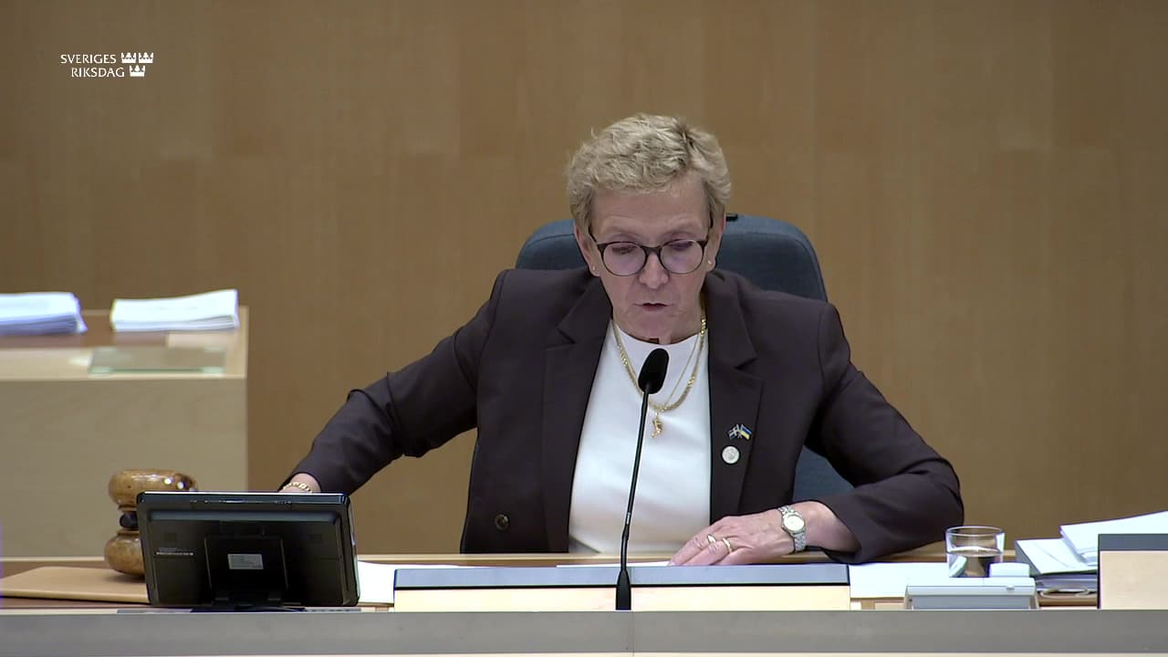 Stillbild från Beslut, Beslut: Nya krav på betaltjänstleverantörer att lämna uppgifter