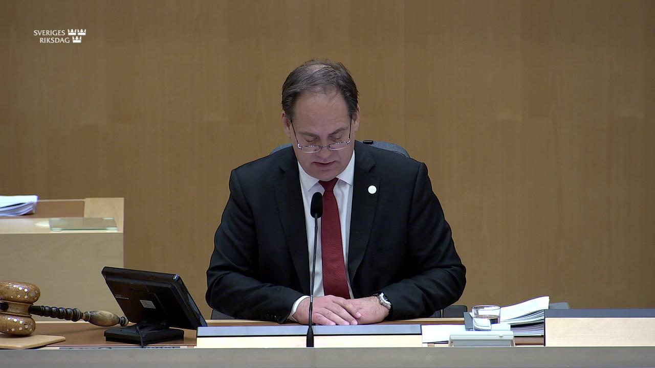 Stillbild från Debatt om förslag, Utökad rätt för elever i gymnasieskolan och anpassade gymnasieskolan att läsa nationella minoritetsspråk