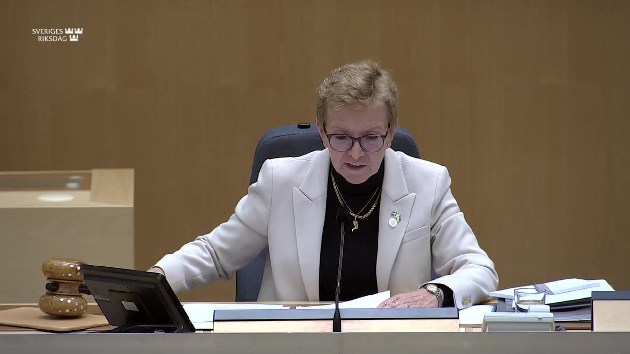 Stillbild från Beslut, Beslut: Sänkning av reduktionsplikten för bensin och diesel