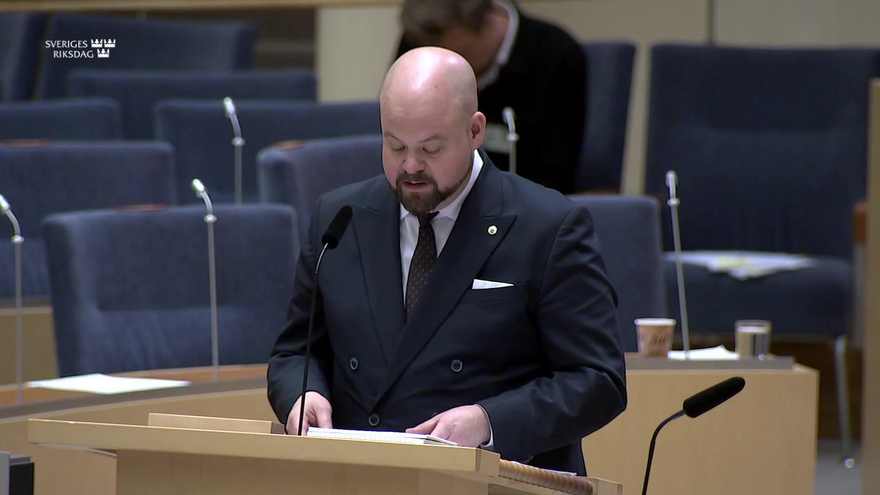 Stillbild från Interpellationsdebatt, Åtgärder för att ersätta, minska och förbättra användningen av djurförsök