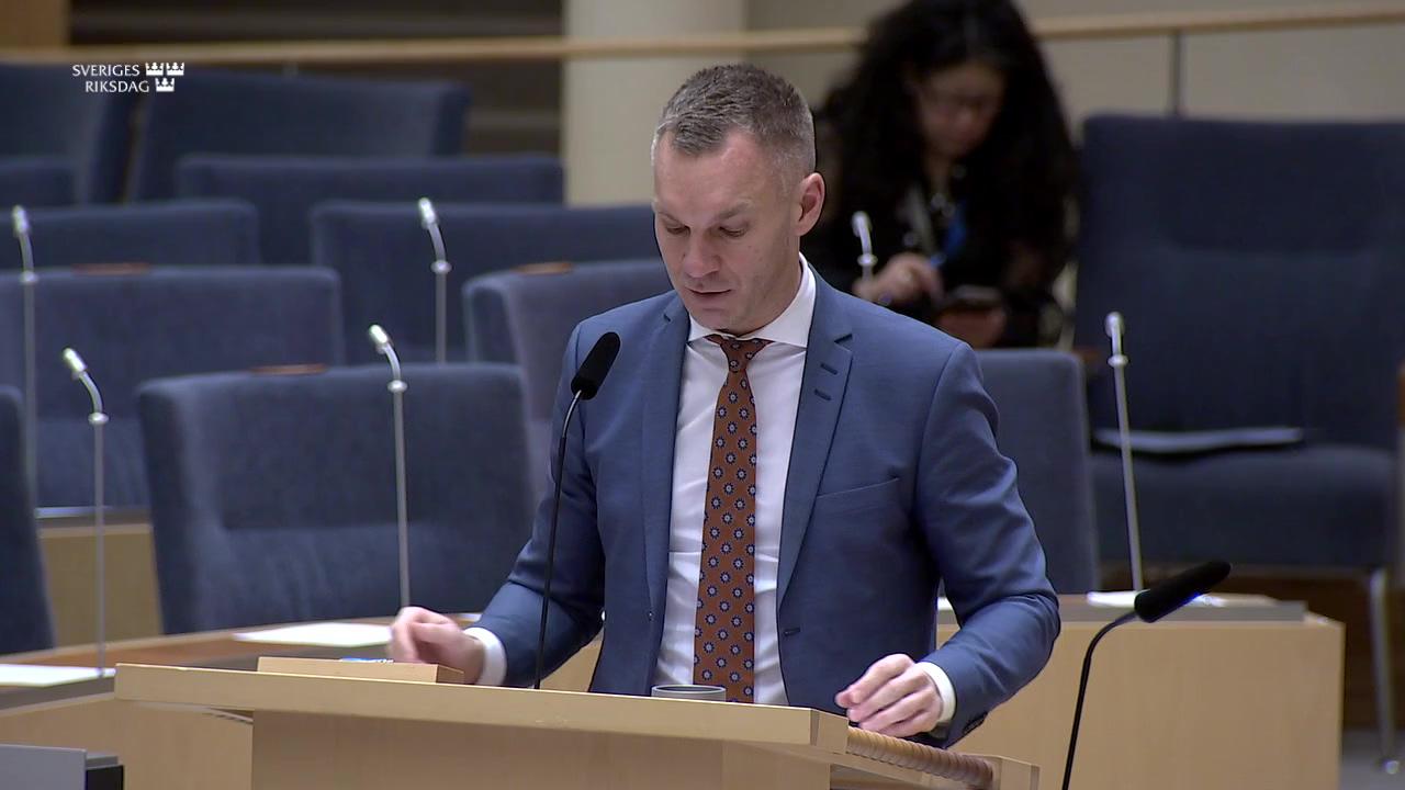 Stillbild från Interpellationsdebatt, Konsekvenser av regeringens besparingar på myndigheter