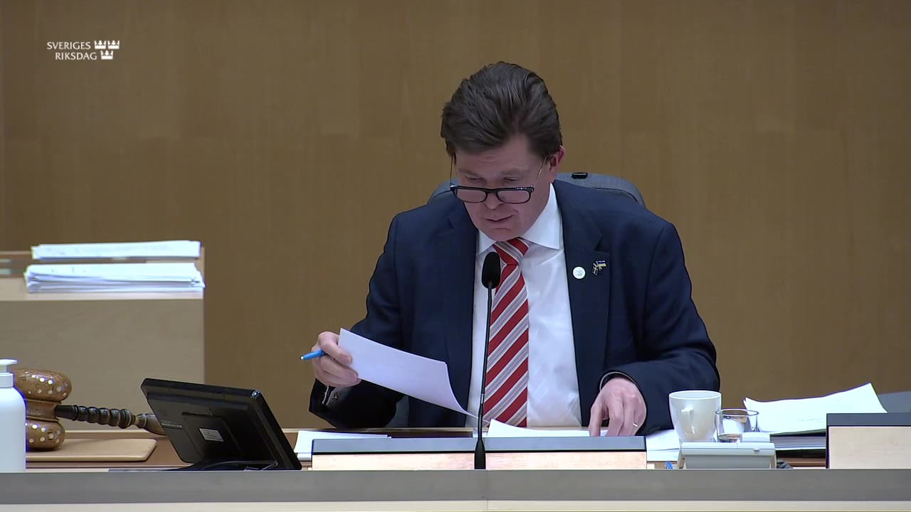 Stillbild från Beslut, Beslut: Utgiftsområde 1 Rikets styrelse