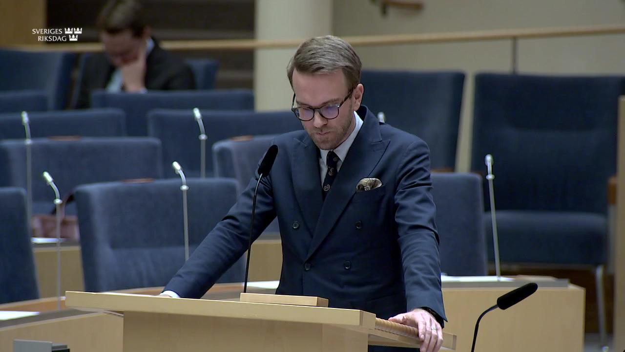 Stillbild från Interpellationsdebatt, Redovisningsregler