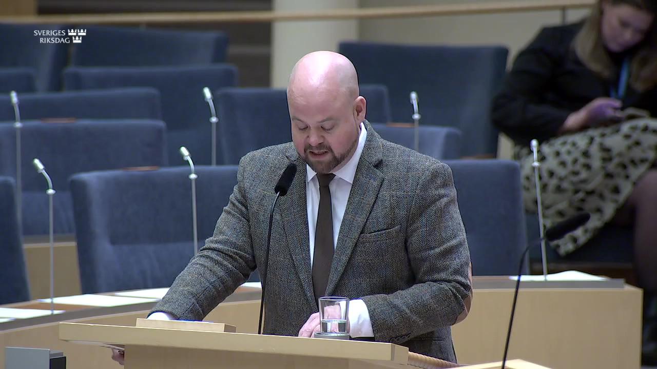 Stillbild från Interpellationsdebatt, Balans mellan nytta och konsekvenser av svinpestrestriktionerna