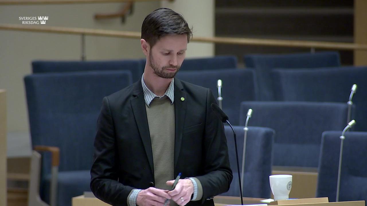 Stillbild från Interpellationsdebatt, Åtgärder mot fyrverkerier
