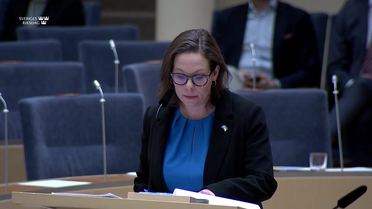 Stillbild från Interpellationsdebatt, Minskat återvändande