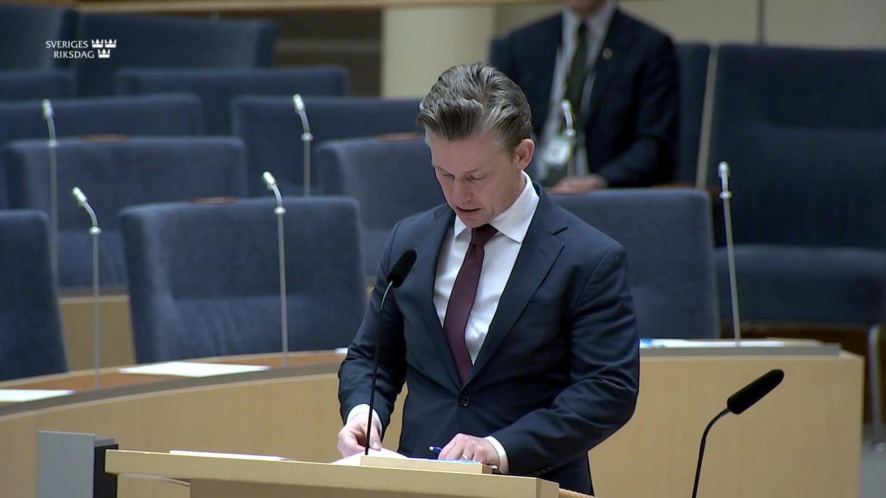 Stillbild från Interpellationsdebatt, Framtida hemmabas för landets radarspaningsflyg