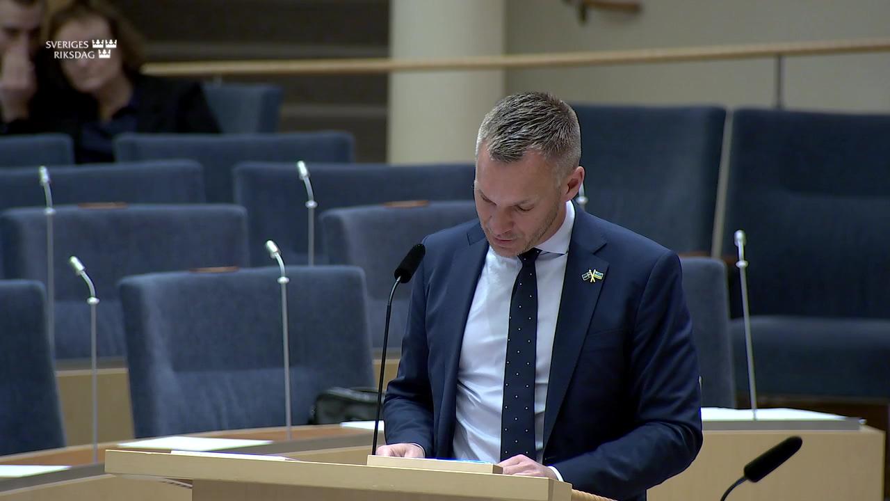 Stillbild från Interpellationsdebatt, Regeringsarbetet och styrningen av Regeringskansliet