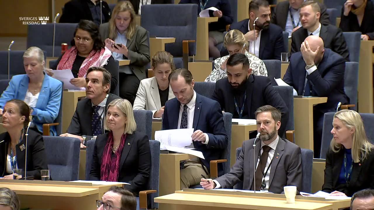 Stillbild från Beslut, Beslut: Preventiva vistelseförbud