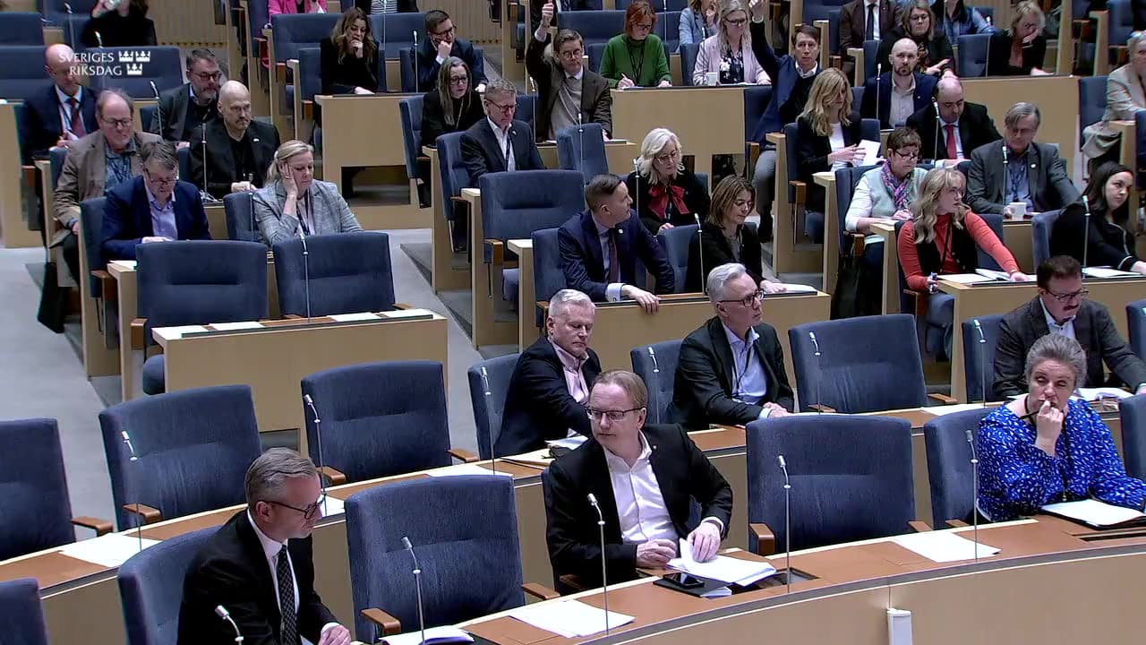 Stillbild från Beslut, Beslut: Skärpt återbetalningsskyldighet i brottmål