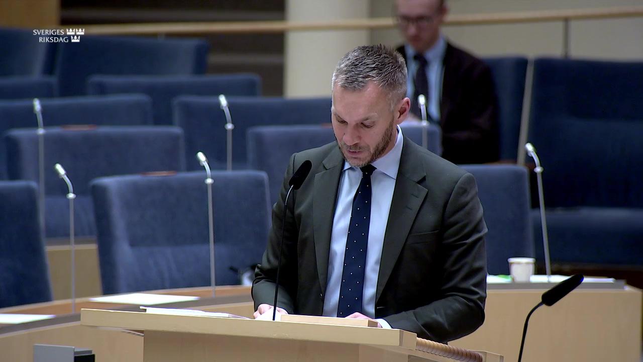 Stillbild från Interpellationsdebatt, Införande av en statlig e-legitimation