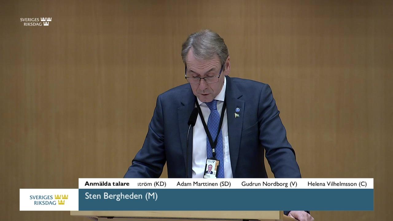 Stillbild från Debatt om förslag, Vapenfrågor