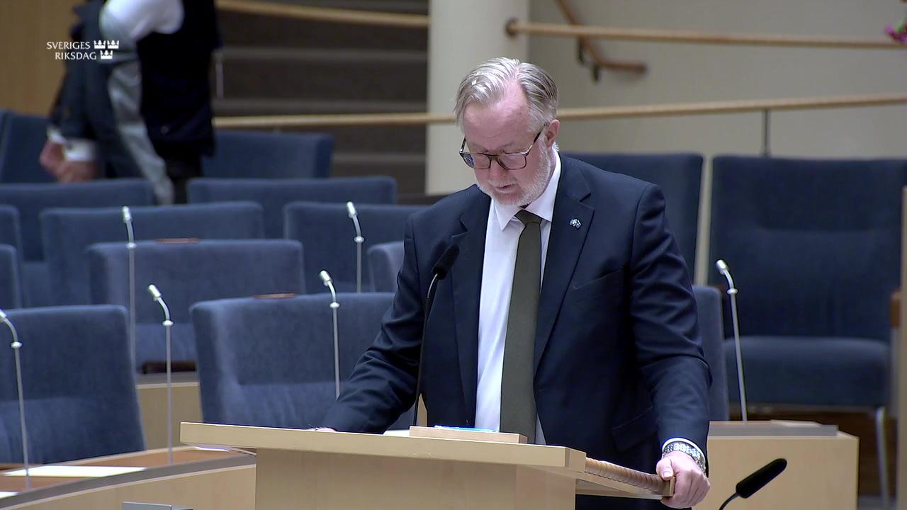 Stillbild från Interpellationsdebatt, Missbruk av nystartsjobb