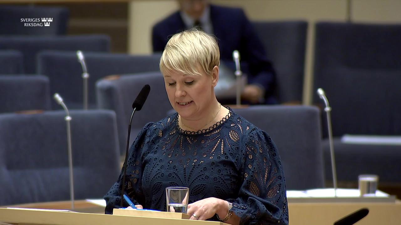 Stillbild från Interpellationsdebatt, Slut på telefonköplatser till Försäkringskassan