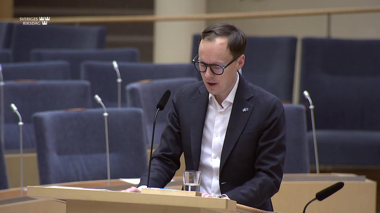 Stillbild från Interpellationsdebatt, Social snedrekrytering till högre utbildning 