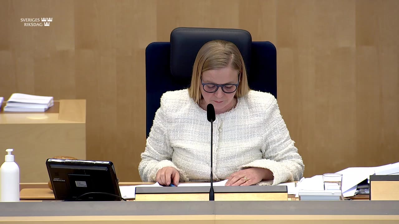 Stillbild från Beslut, Beslut: Offentlig upphandling