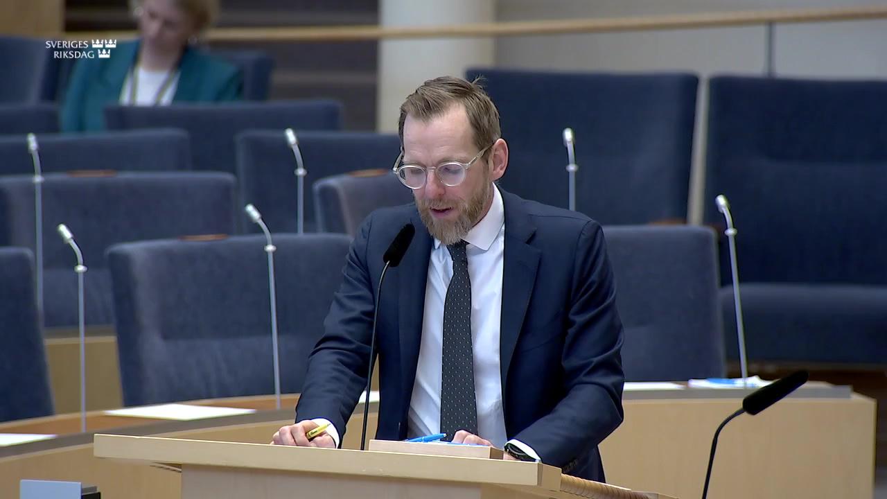 Stillbild från Interpellationsdebatt, Tillgång till akutpsykiatrimottagning kvällar och nätter